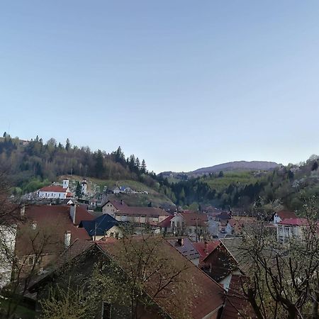 Popasul Poiana Marului Villa Exteriör bild